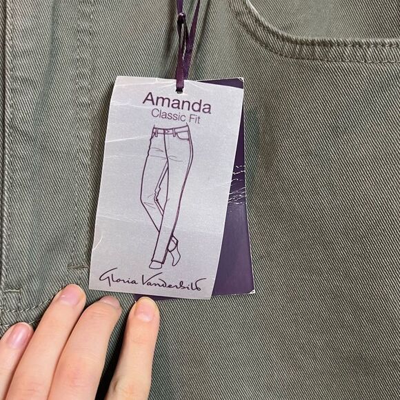 NWT! Gloria Vanderbilt olive Amanda pants - Picture 7 of 11